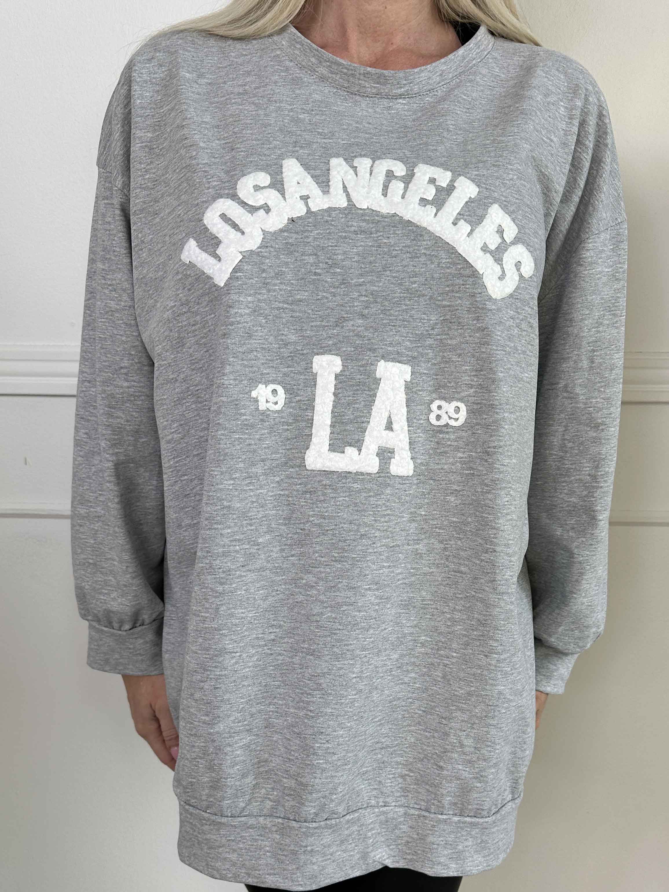 Magnolia - Joggingbluse med LA skrevet med plys